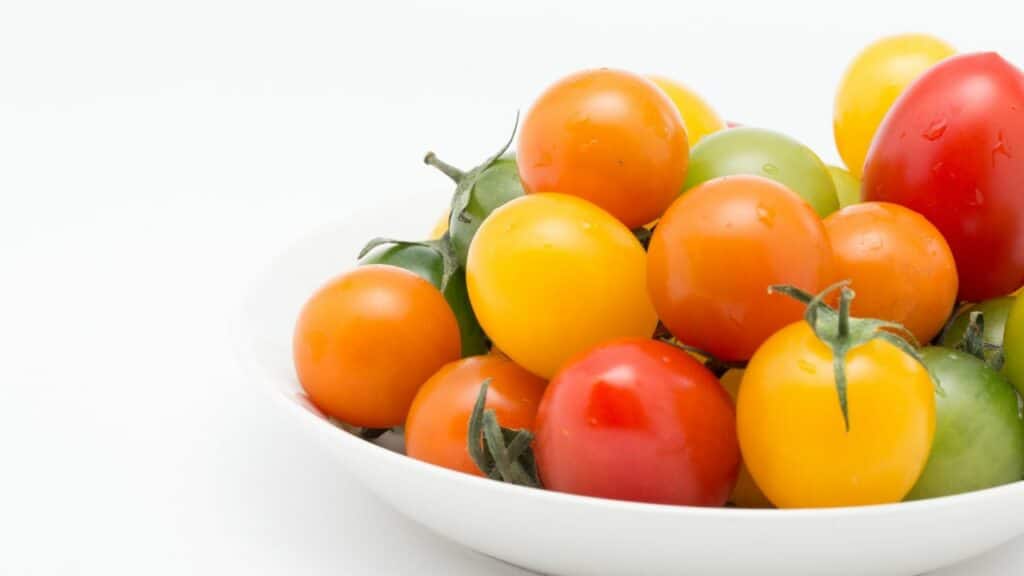 different color cherry tomatoes