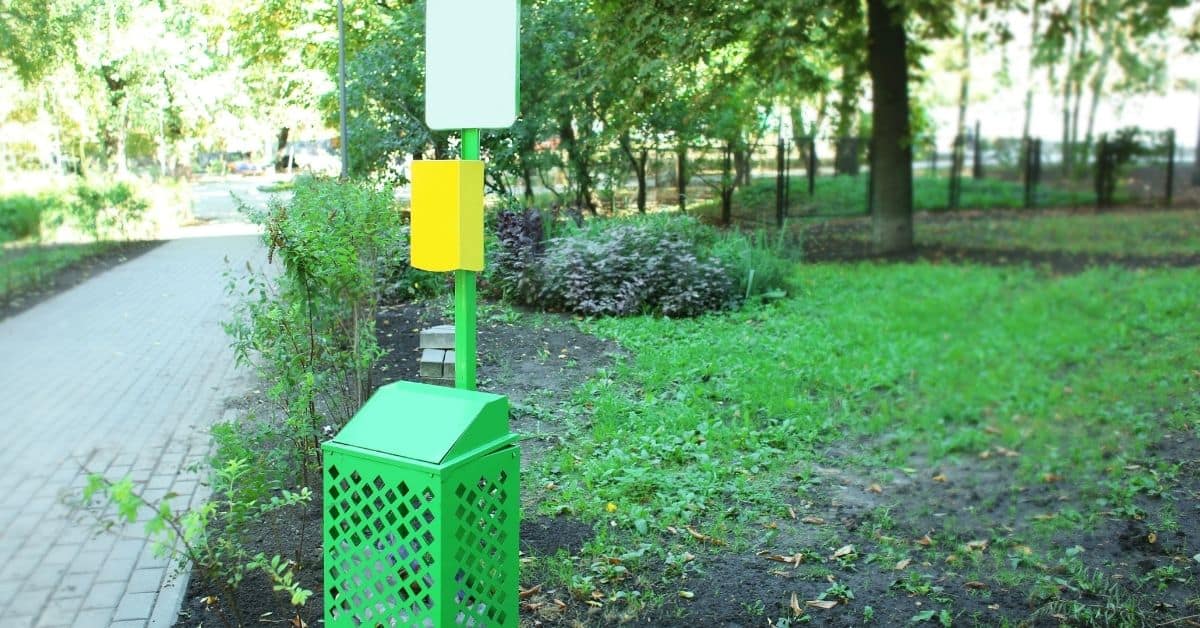 How To Keep Flies Away From Dog Poop Containers